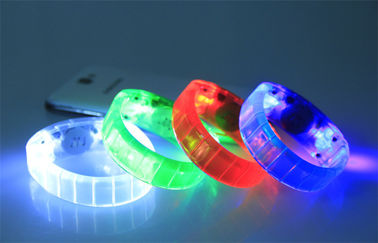 Carte de clignotant faite sur commande/lueur de boursouflure de bracelet du jouet LED d'enfant dans les bracelets foncés