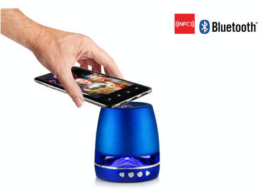 Les orateurs multifonctionnels de NFC Bluetooth de stéréo avec l'écart-type cardent/Handfree et radio de FM